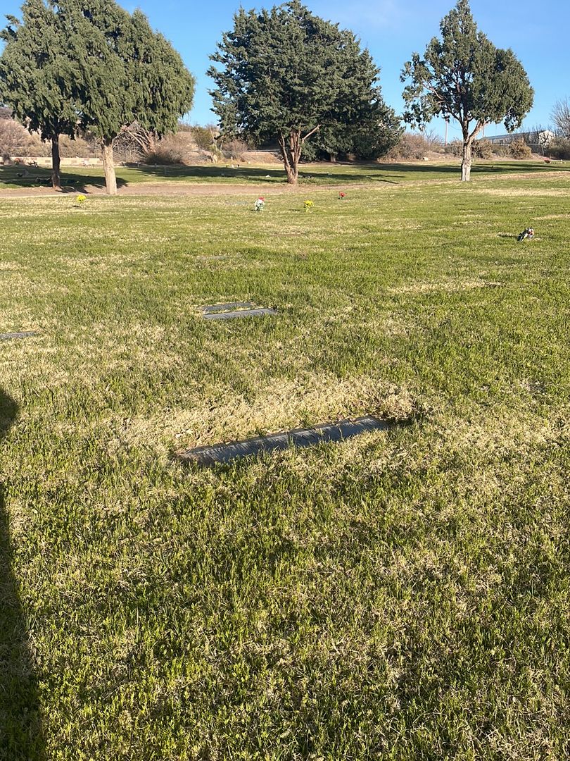 Edward P. Nelson's grave. Photo 1