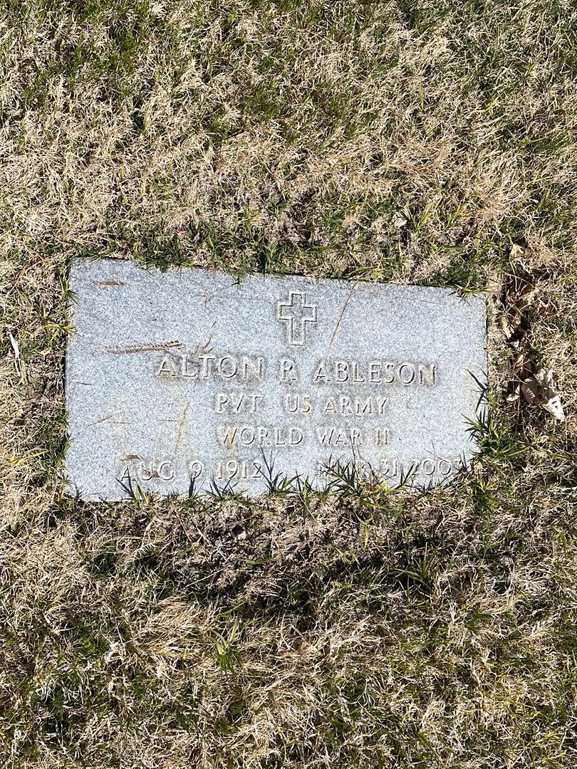 Alton R. Ableson's grave. Photo 1
