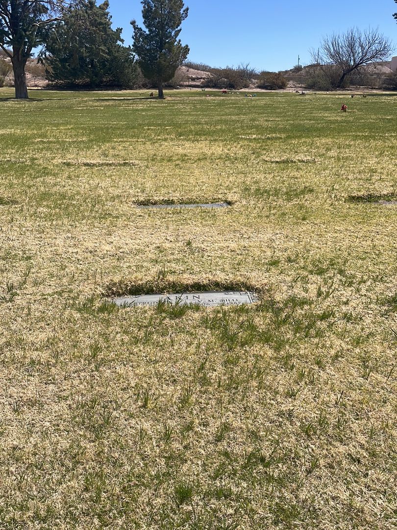 V. M. "Bill" Akin's grave. Photo 1