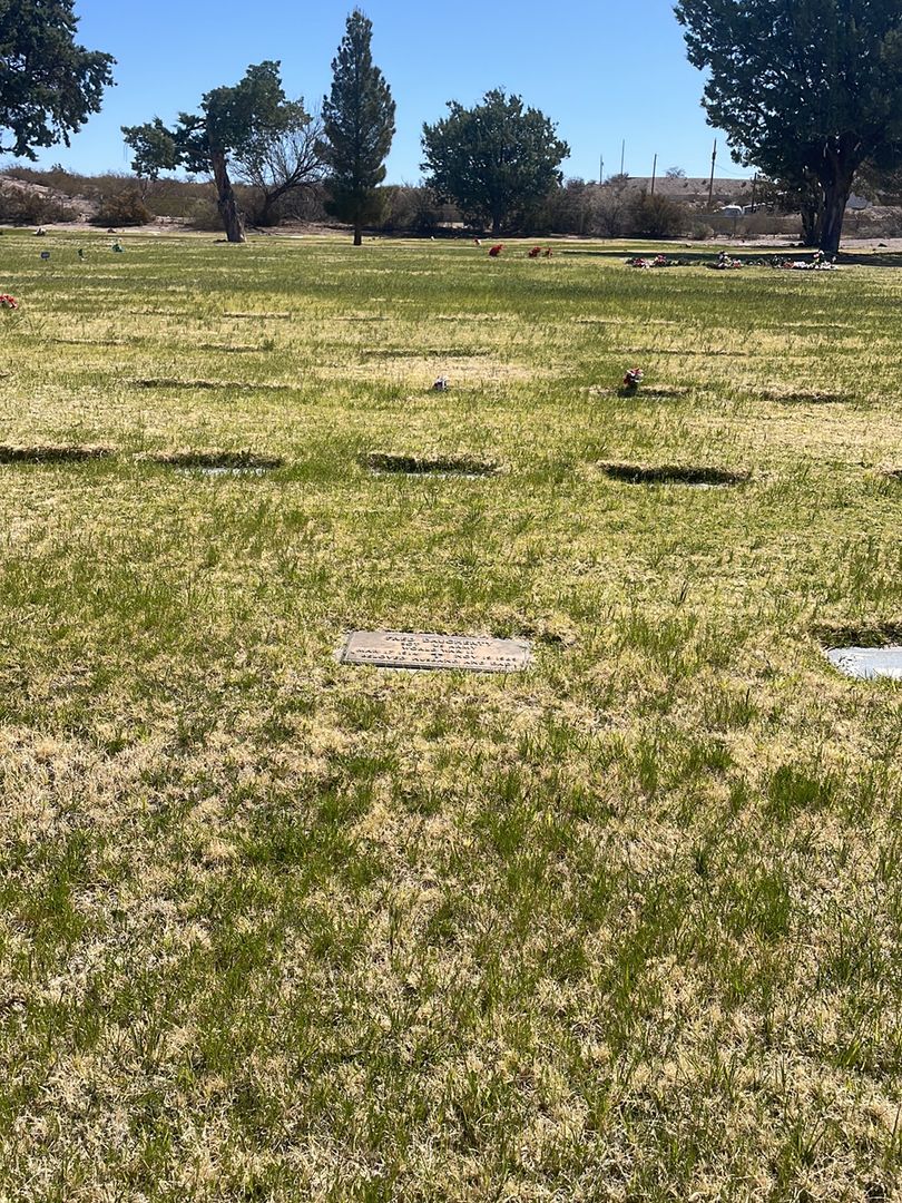 Fred C. "Rusty" Daugherty's grave. Photo 1