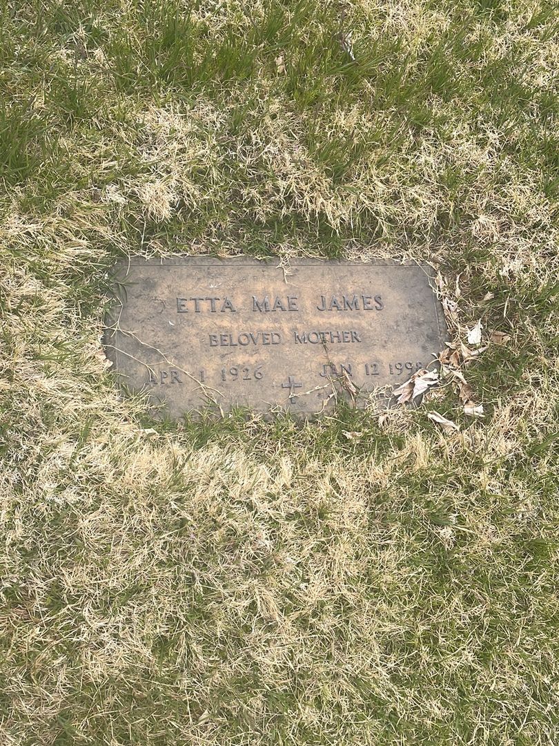 Etta Mae James's grave. Photo 1
