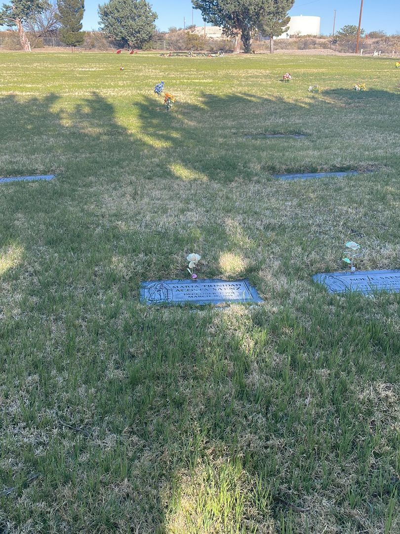 Maria Trinidad Acosta Saenz's grave. Photo 1