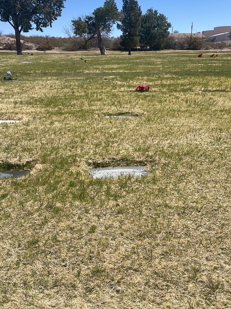Claude Manier's grave. Photo 1