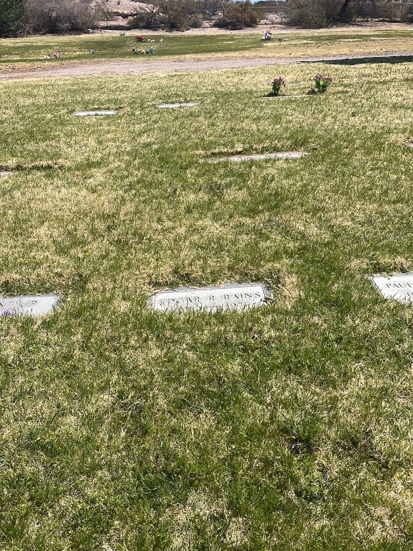 Edgar R. Rains's grave. Photo 1