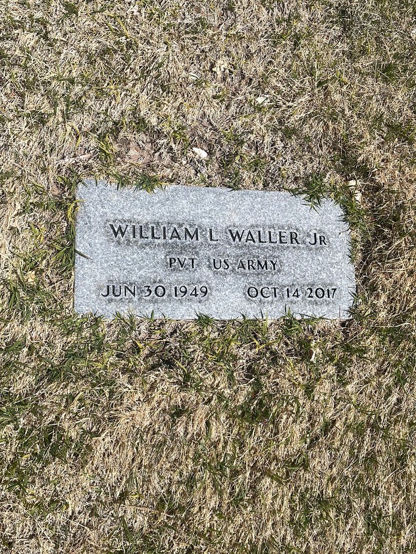 William L. Waller Junior's grave. Photo 1